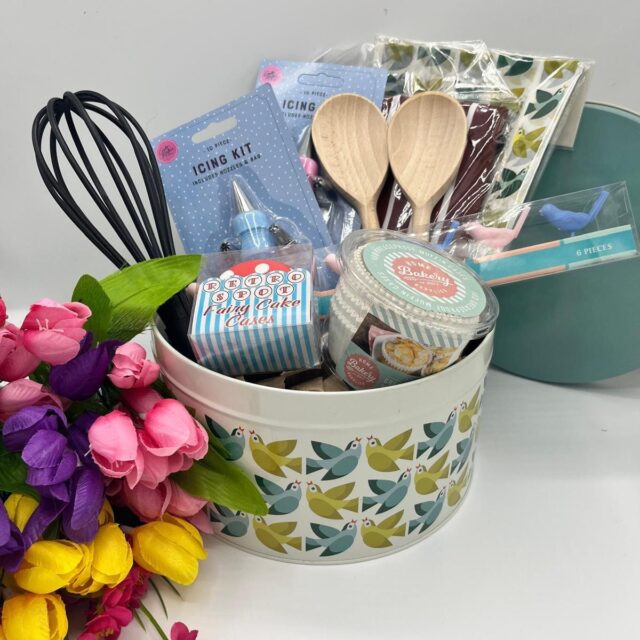 Hobby Bundle - Lets Bake Cakes